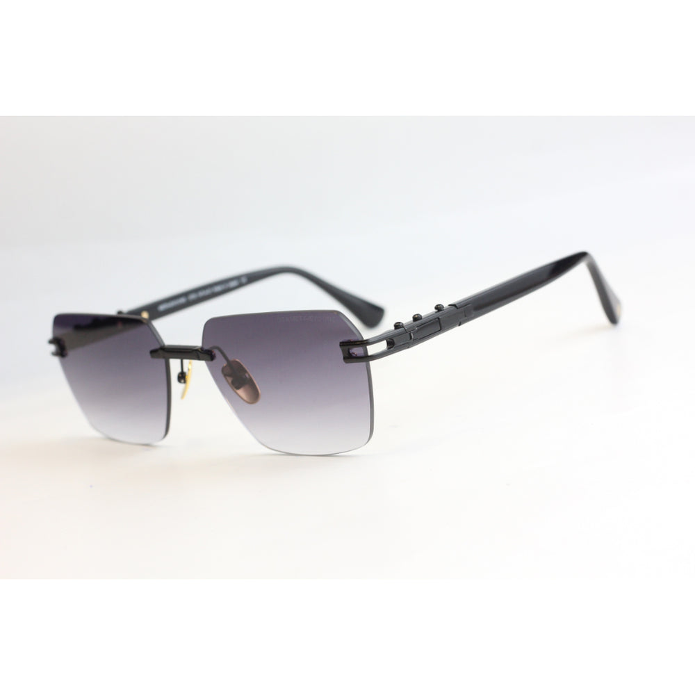 Gradient Black
