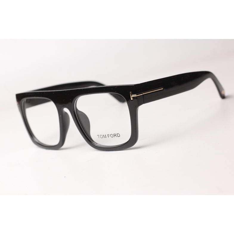 Understanding the Differences Between Eyeglasses, Frames, Glasses, and